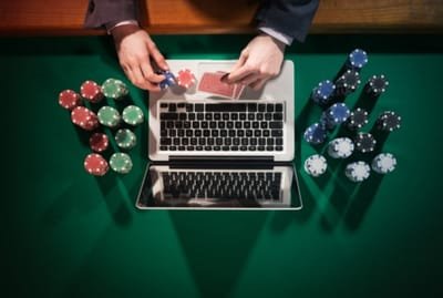 Why People Play Poker Online Rather than Offline  image