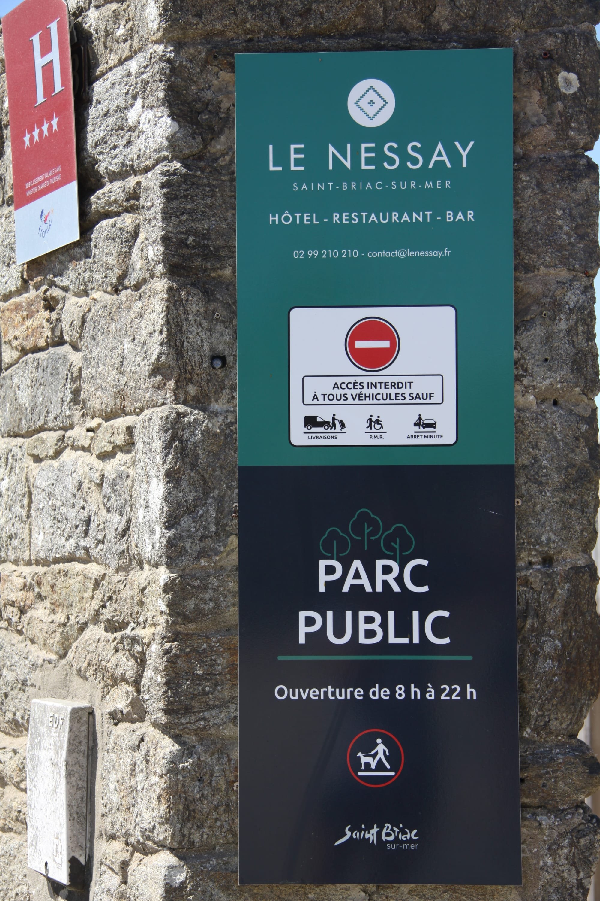 Le Nessay Parc public