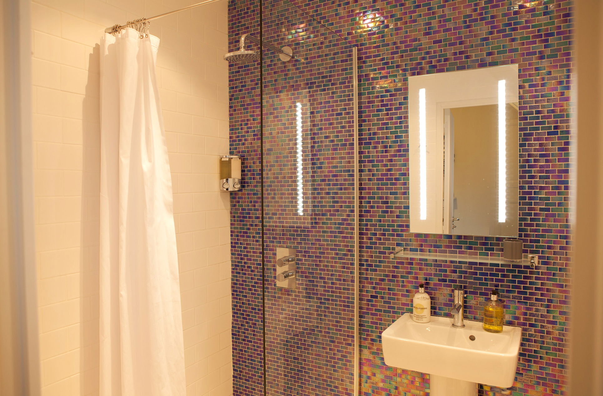 Monet bathroom