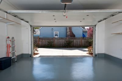 Guidelines for Selecting Garage Door Repair Services image
