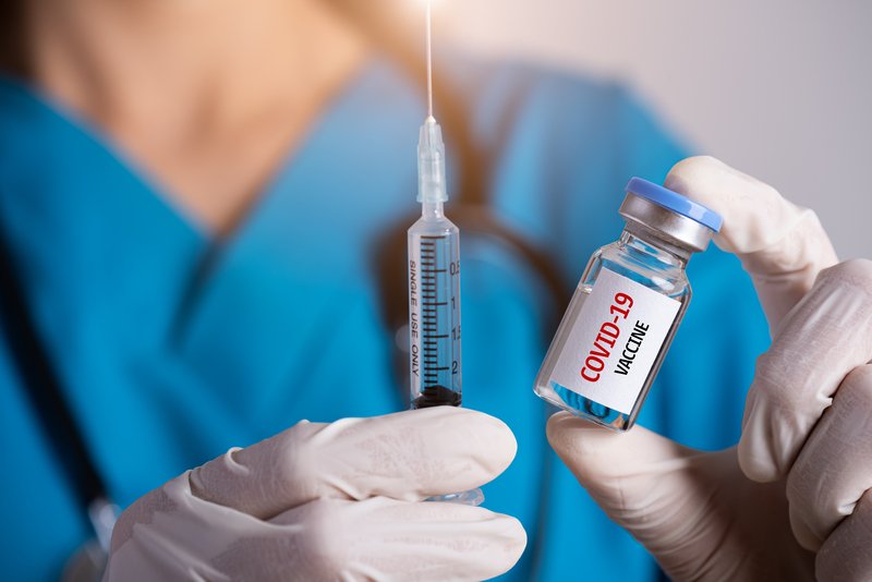 CDC-Οι πλήρως εμβολιασμένοι άνω των 65 έχουν 94% μικρότερο κίνδυνο να νοσηλευθούν