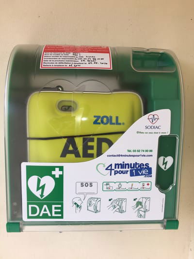 AUBIAC SE DOTE D'UN DEFIBRILLATEUR image