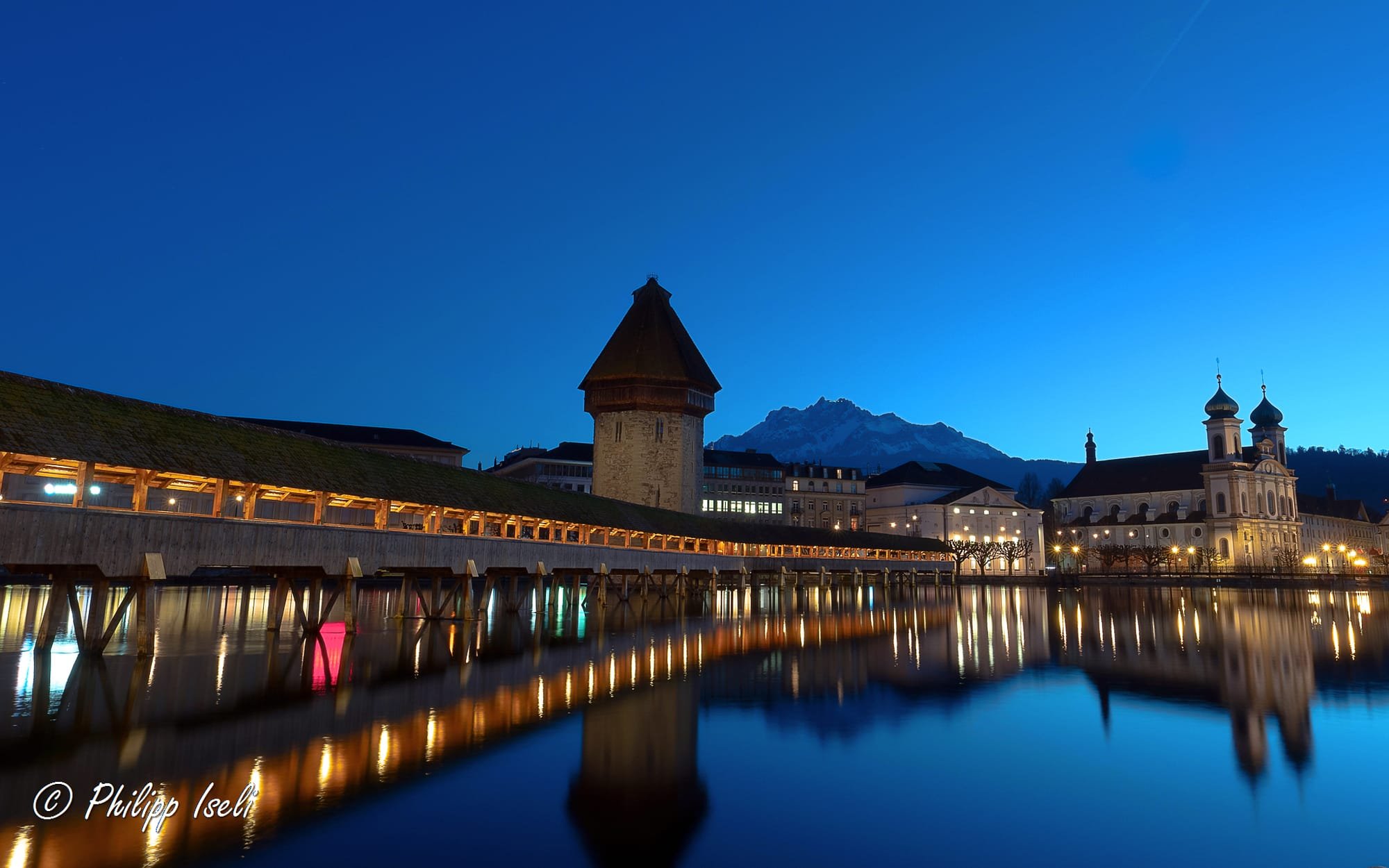Kappelbrücke Luzern in der Blauen Stunde