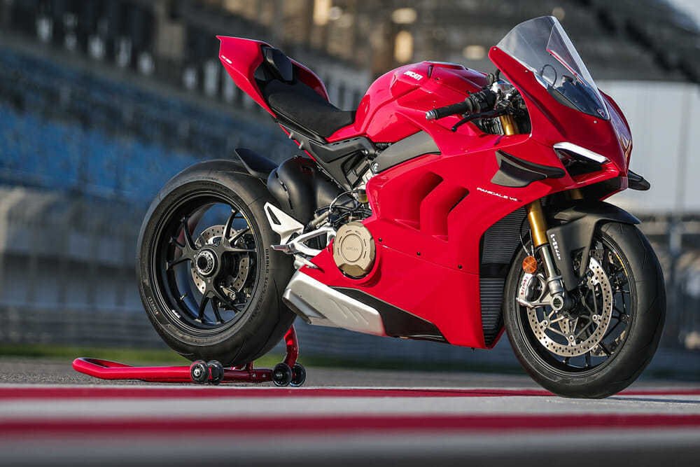 DUCATI PANIGALE V2 2020 REVIEW