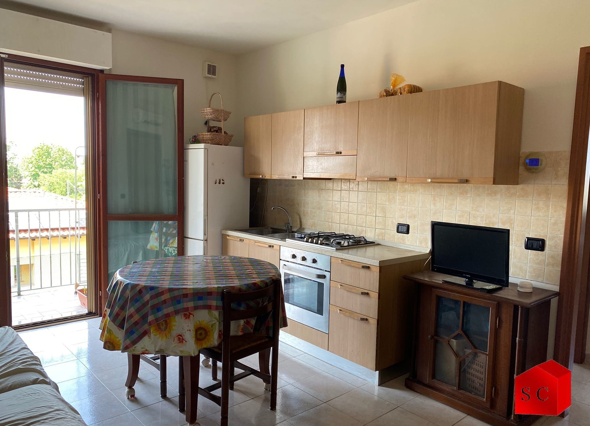 BILOCALE CON BOX € 65.000