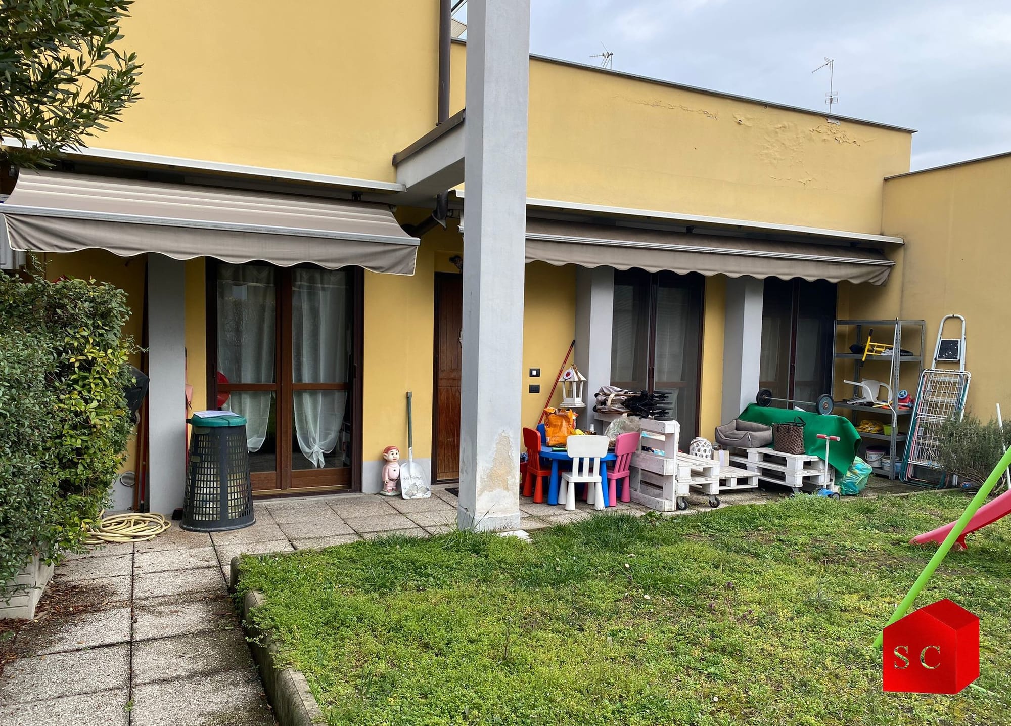 TRILOCALE CON GIARDINO € 155.000