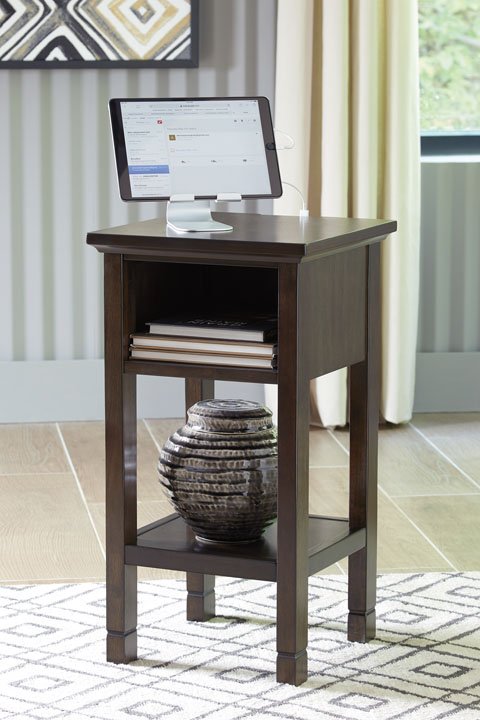A4000089 MARNVILLE DARK BROWN END TABLE