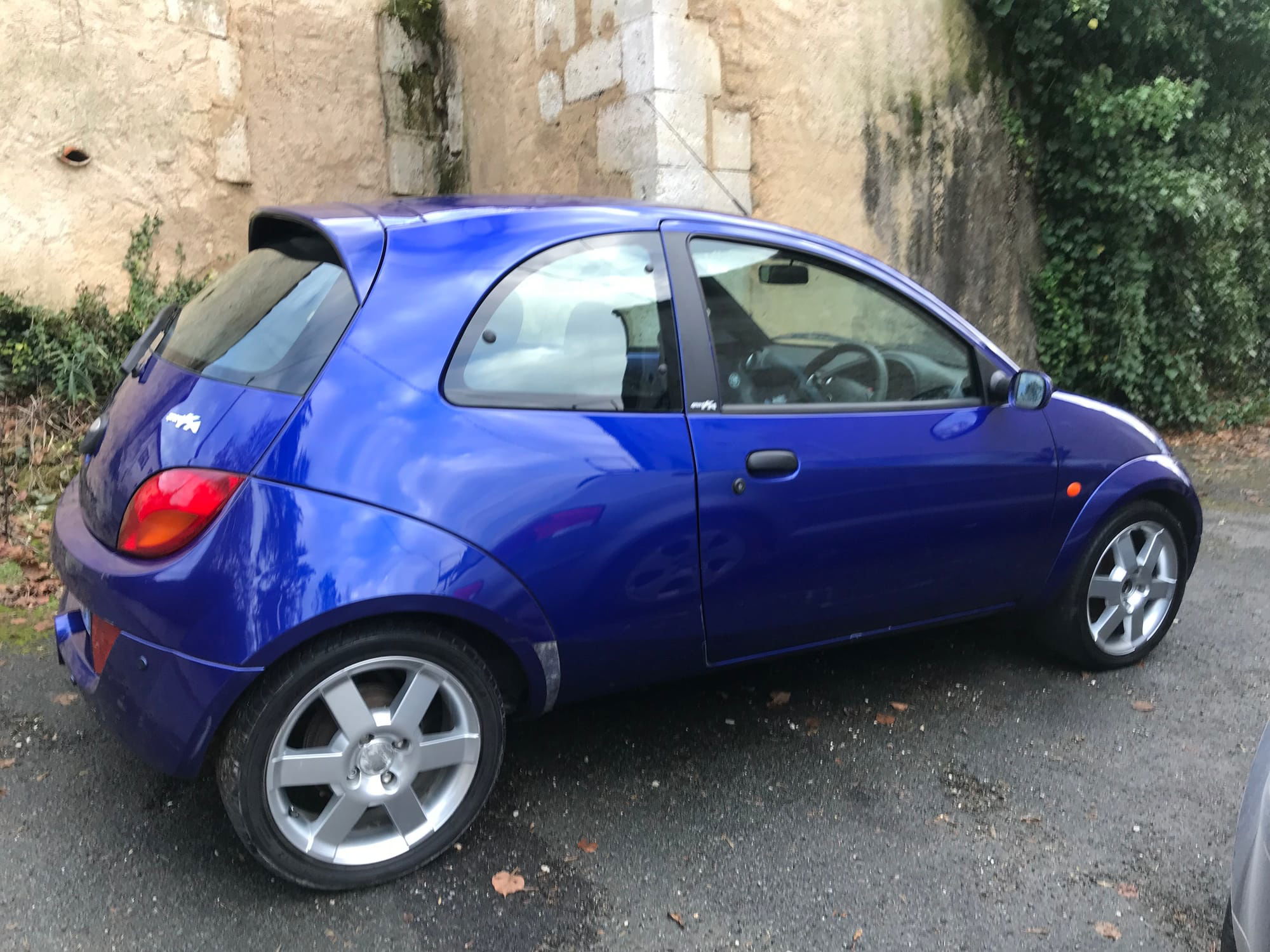 Ford SportKA