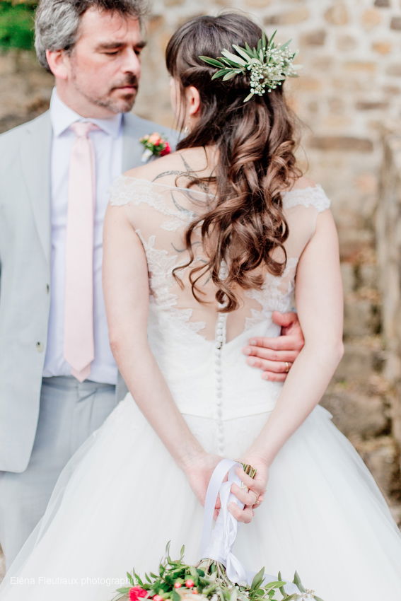 Coiffure mariage romantique chic, cheveux lâché et wavy