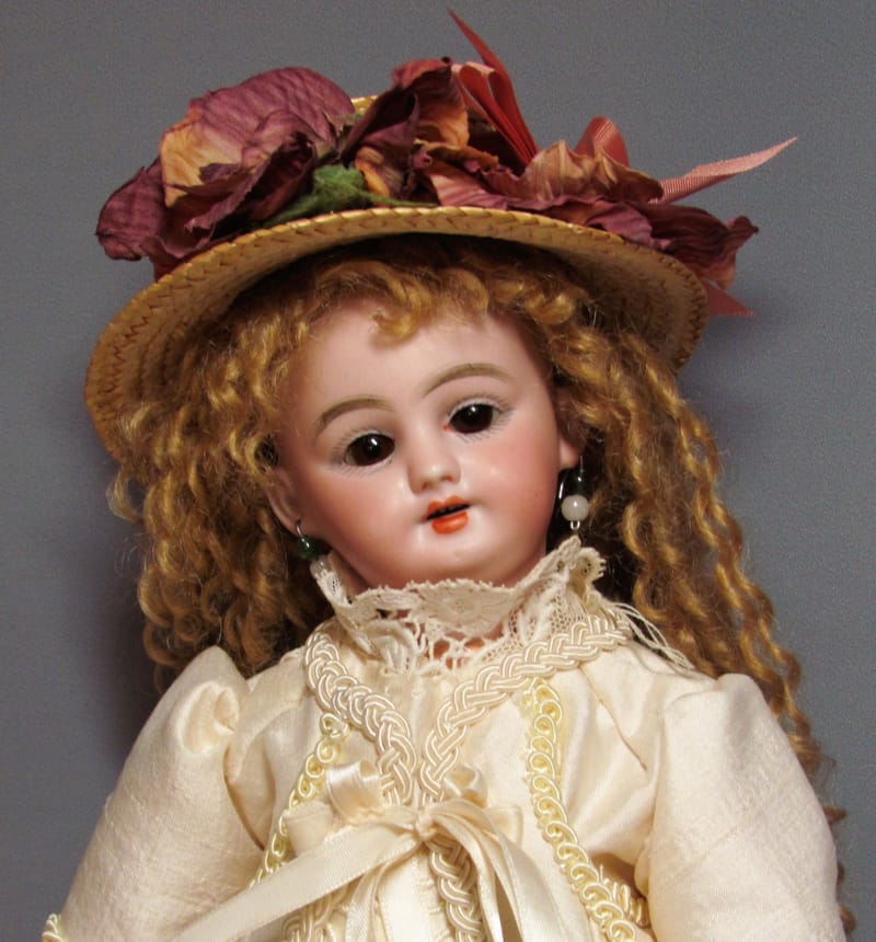 Antique Doll Place