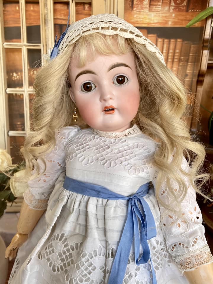 Sold 27” Antique German Doll By Handwerck Mold 119 Simon Halbig