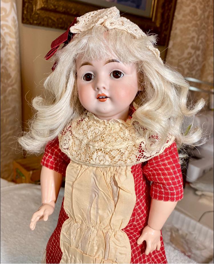 Antique Doll Place
