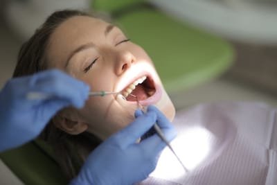 How To Identify The Right Orthodontist In The Market image
