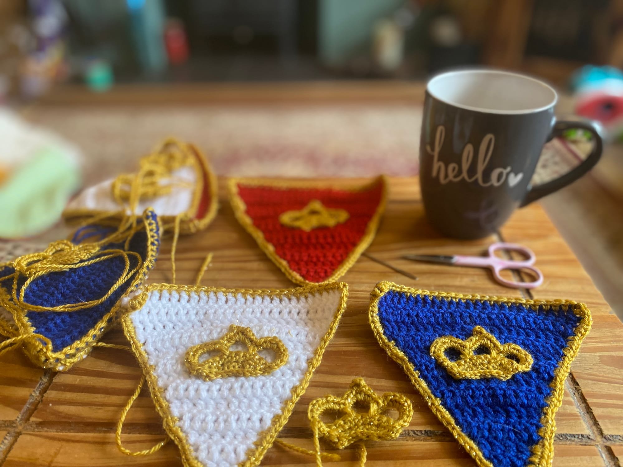 Easy Crochet Coronation Bunting