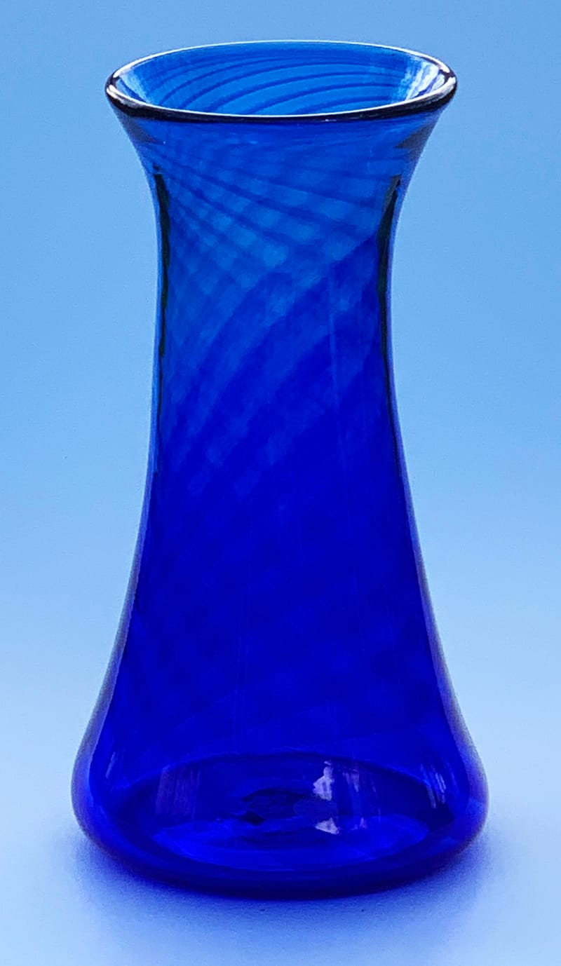 Small Cylinder Vase (14 cm tall) E&M Glass