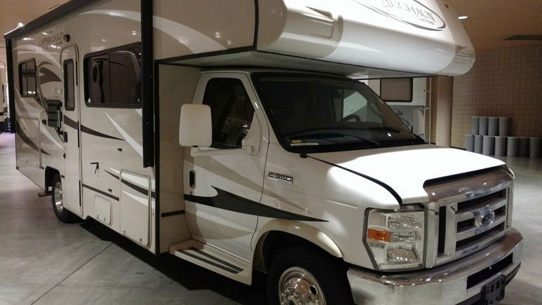 2013 Coachmen Leprechaun Motorhome