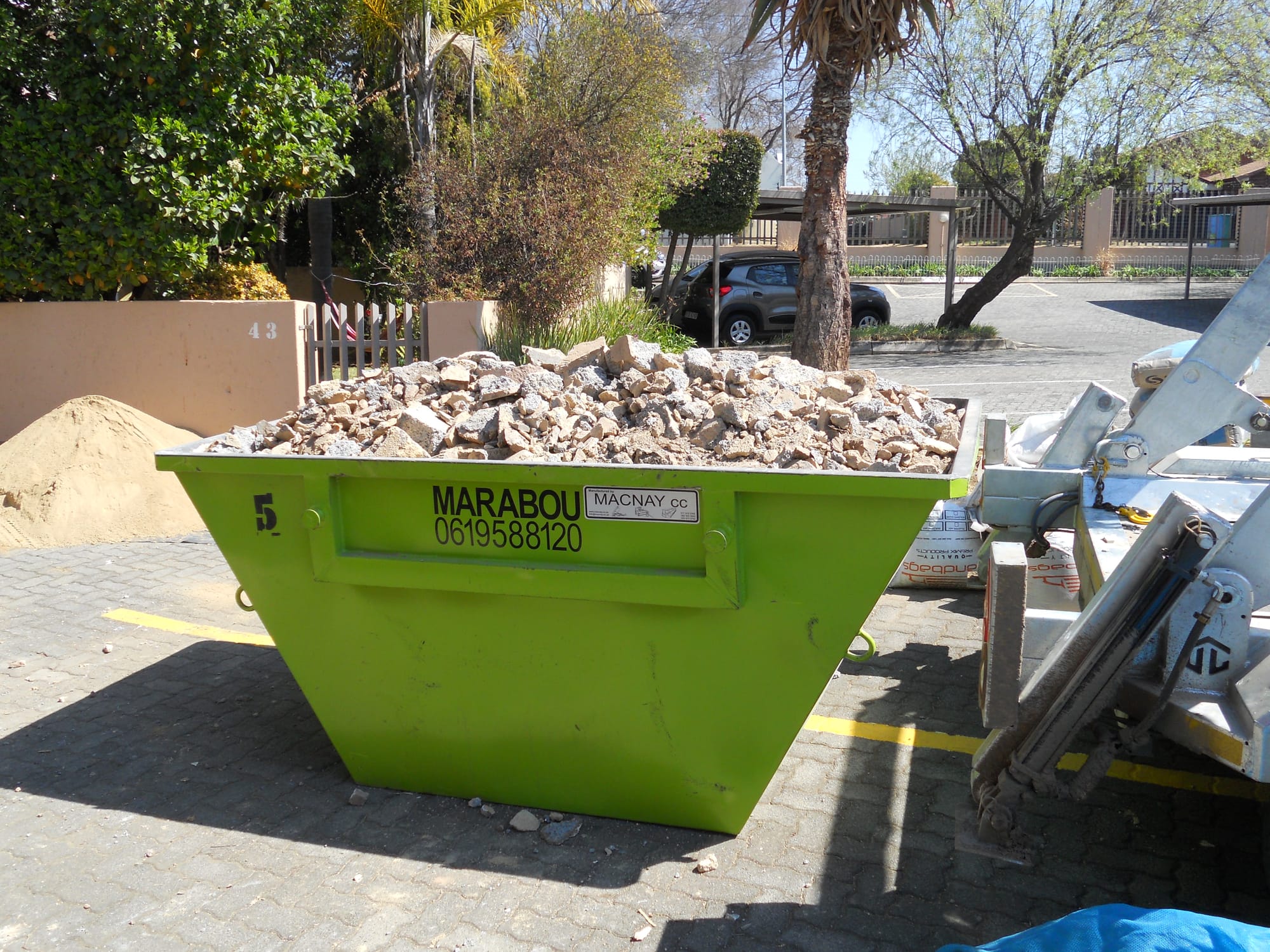 2 Yard Skip HireSmall & mini skips Hampshire, East Sussex, South