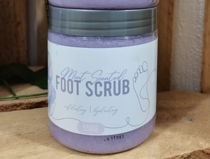 Mint Scented Foot Scrub 550gr tub exfoliating & Hydrating The main be
