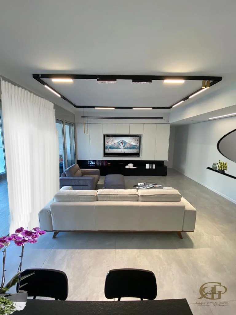 living luxury איך הופכים דירת קבלן סטנדרטית לחווית מגורים מפנקת ויוקרתית