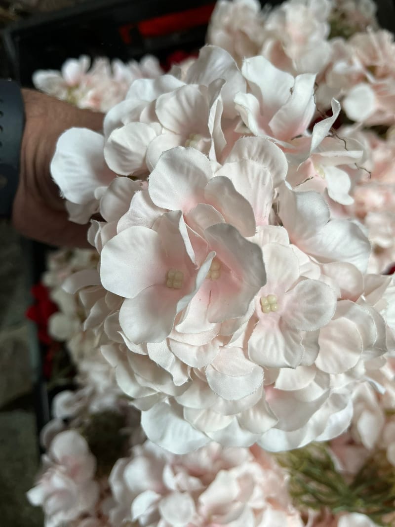 36 X LIGHT PINK HYDRANGEA Artificial Flowers Keighley UK