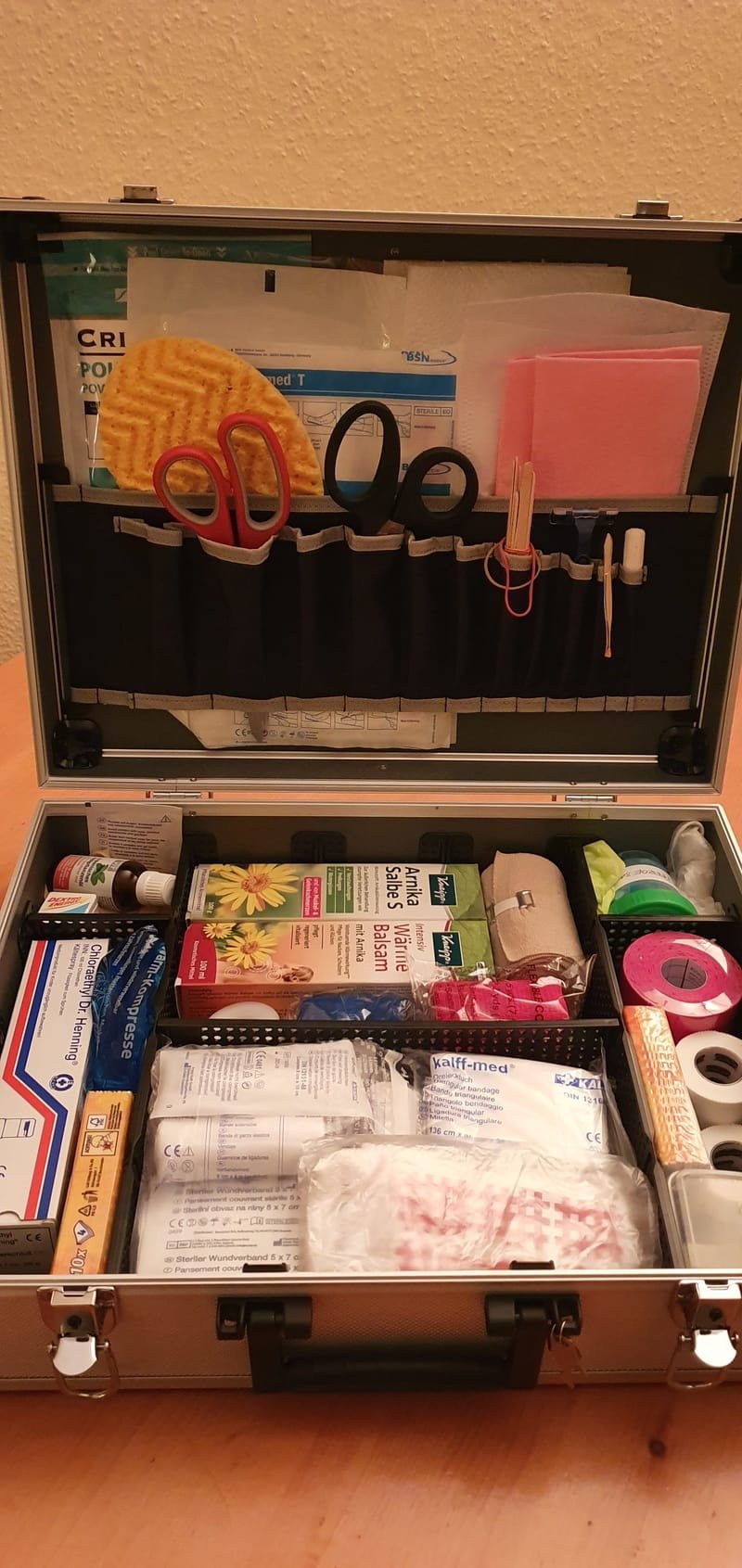 Planung, Organisation und Ausstattung medizinischer Mannschafts- und Ersthilfe-Koffer