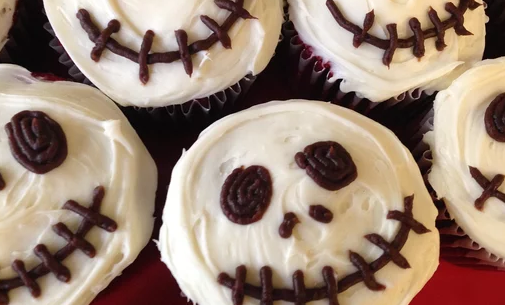 Creepy Halloween Skull Cupcakes