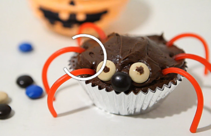 Halloween-Inspired Cupcakes