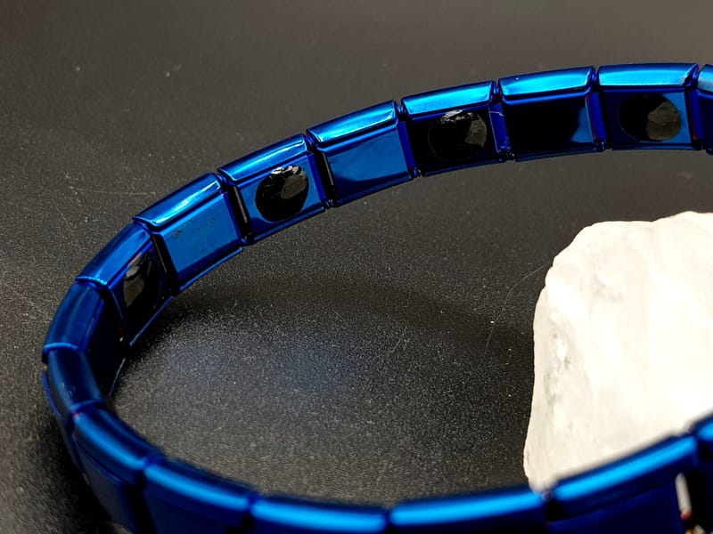 Bracelets santé par ionisation - ® UNE VIE EN PLUS