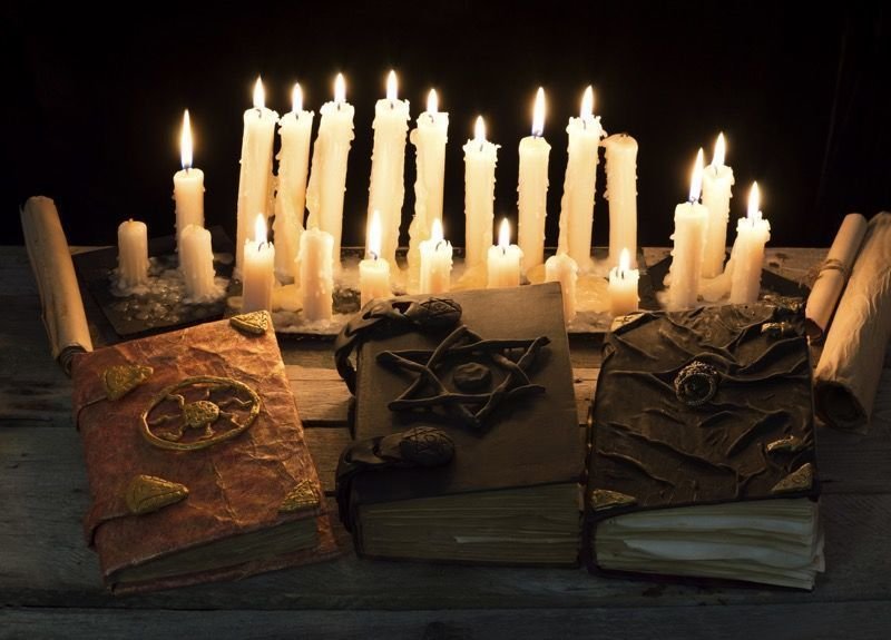 THE WHITE CANDLE MONEY SPELL