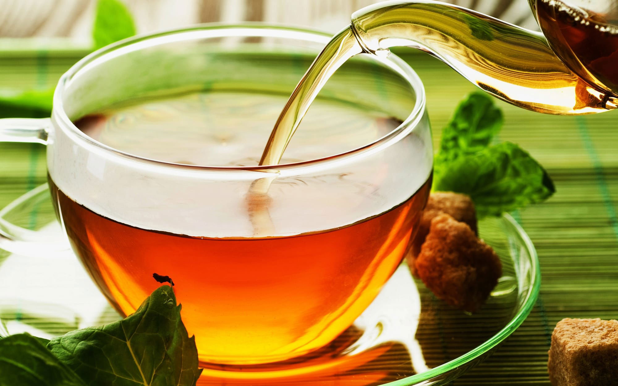 دراسة: شرب كوبين فقط من شاي صيني يوميا قد يساعد على حرق الدهون أثناء النوم