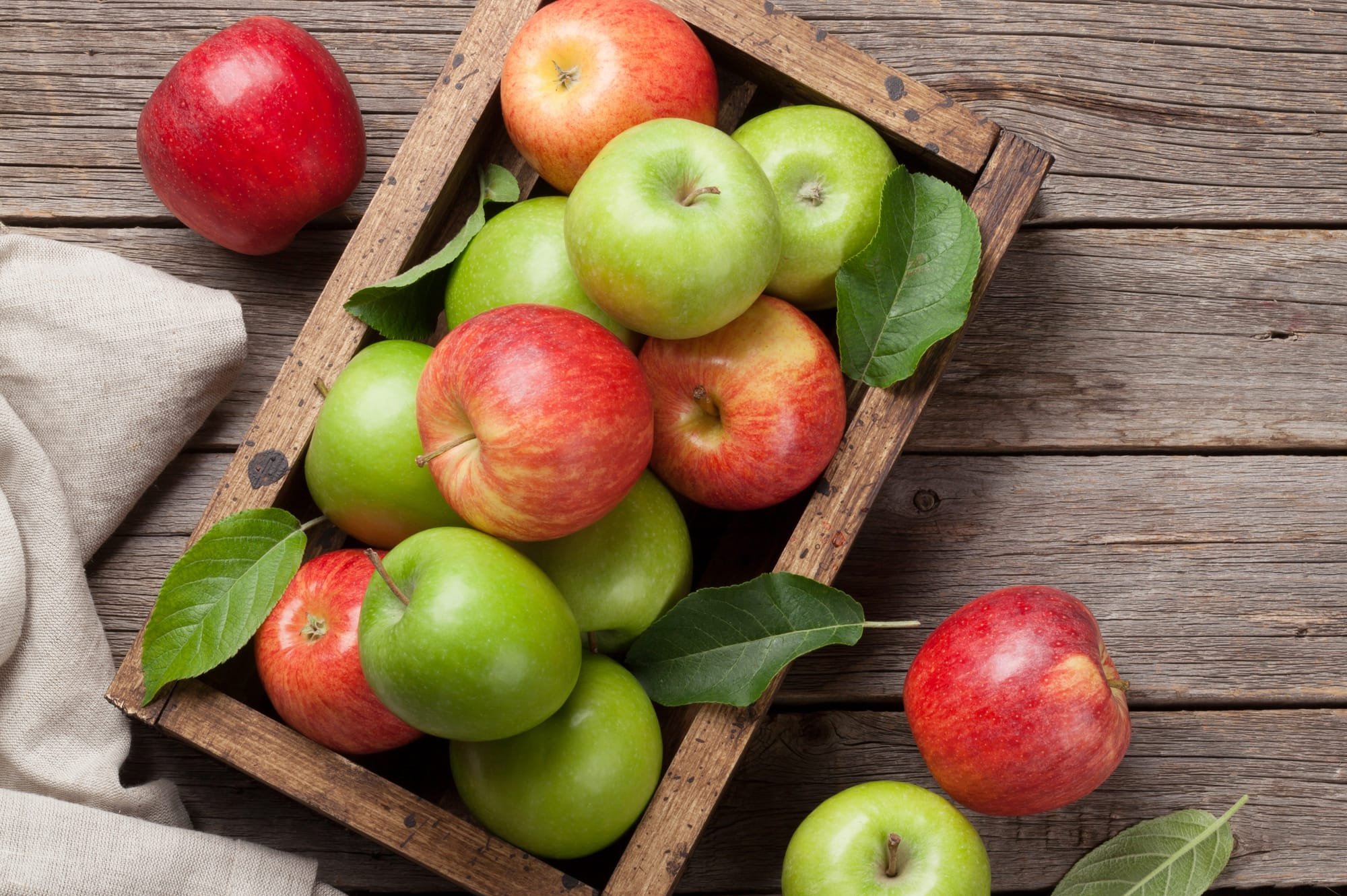 تعرف على الآثار جانبية للإفراط فى أكل التفاح