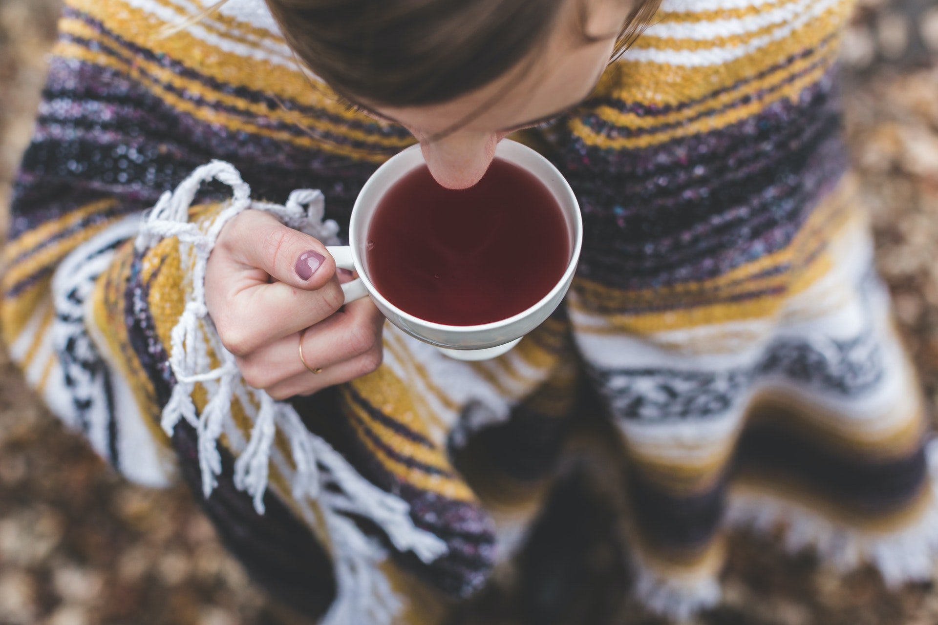 دراسة تكشف فوائد وآثار جانبية لشرب الشاي الأسود