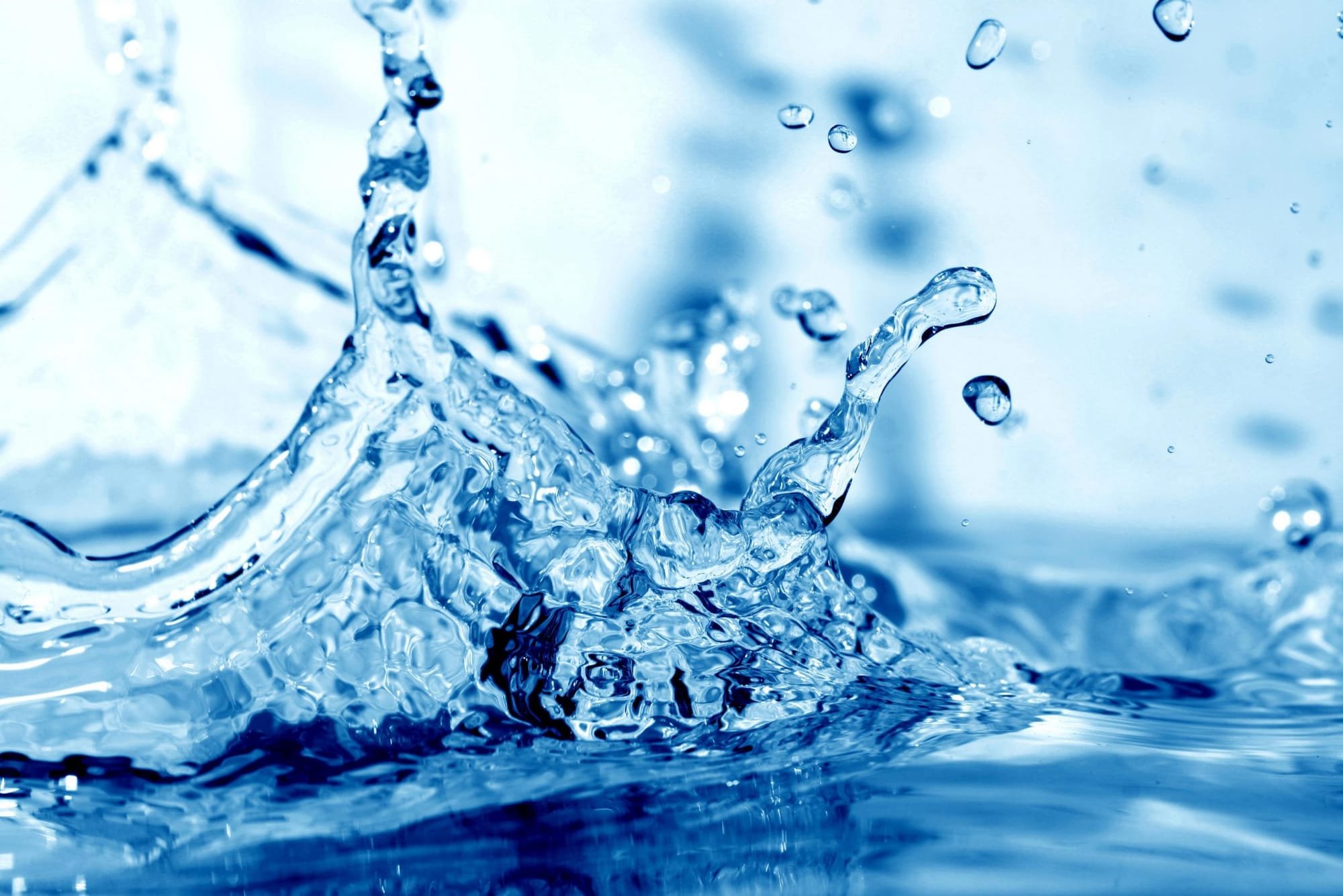 دراسة تكشف فائدة مهمة للماء تتعلق بالصحة