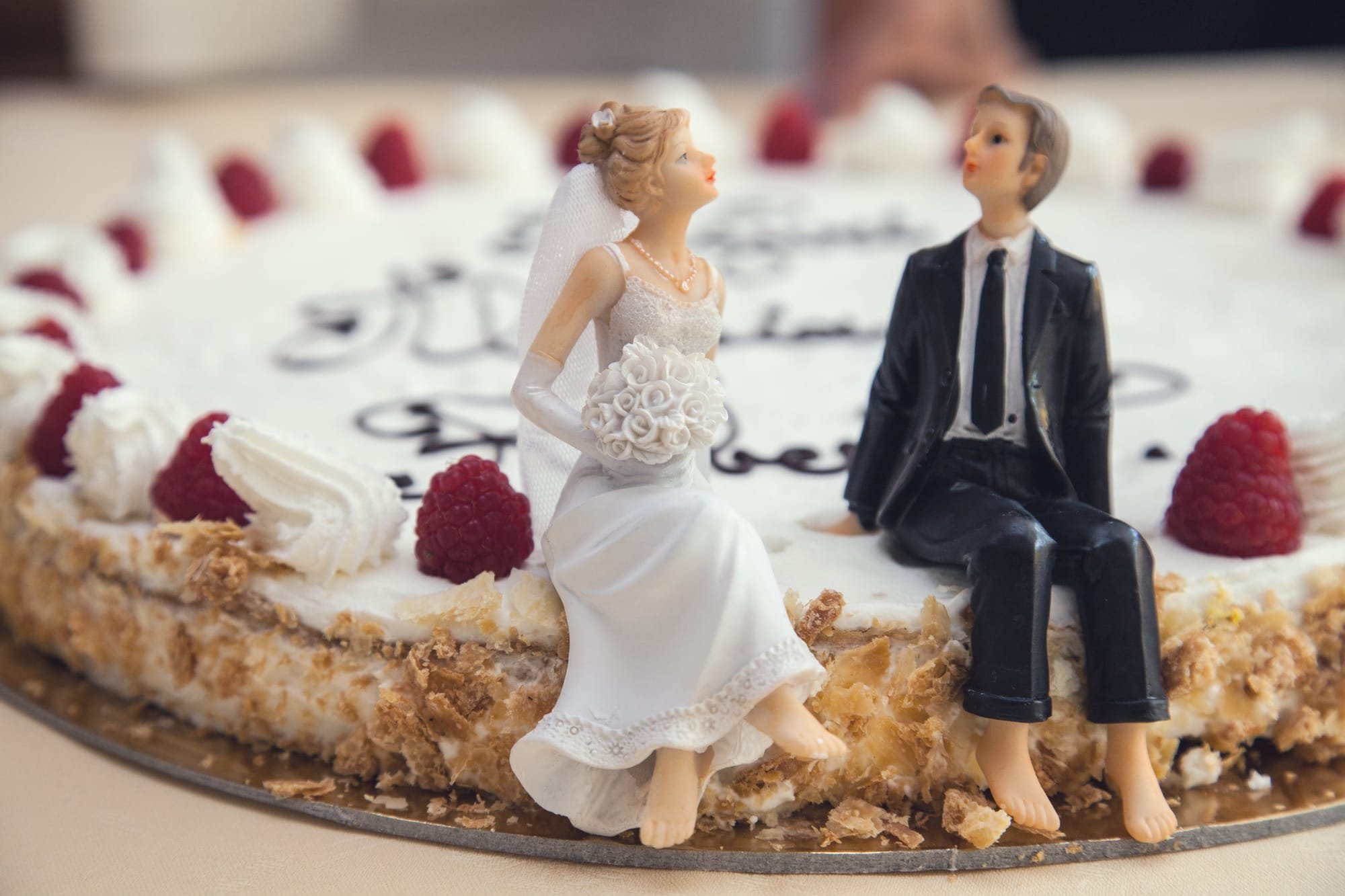 دراسة توضح سبب زيادة وزن المرأة بعد الزواج