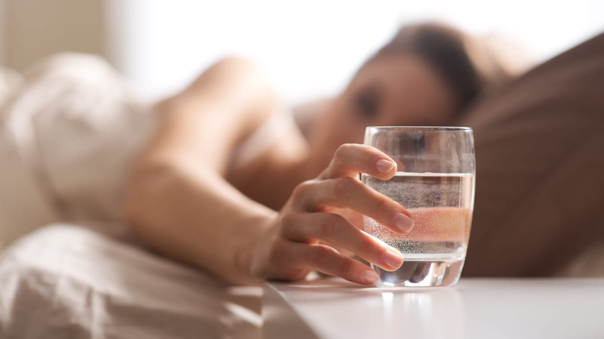 دراسة: الماء قد يكون العلاج الأمثل للصداع بدلا من الأدوية