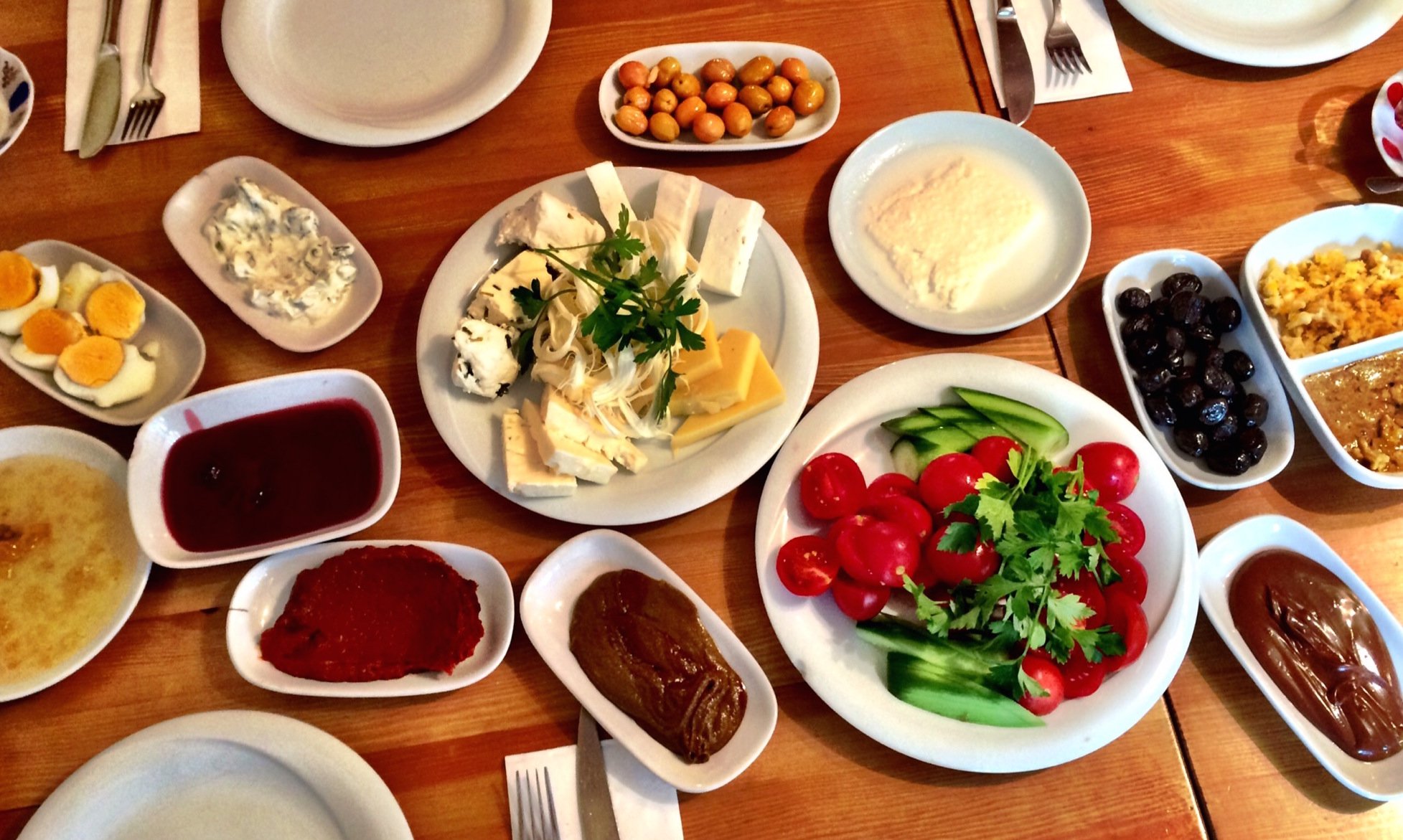 كيف تختار أكلات صحية على مائدة الإفطار والسحور فى رمضان؟