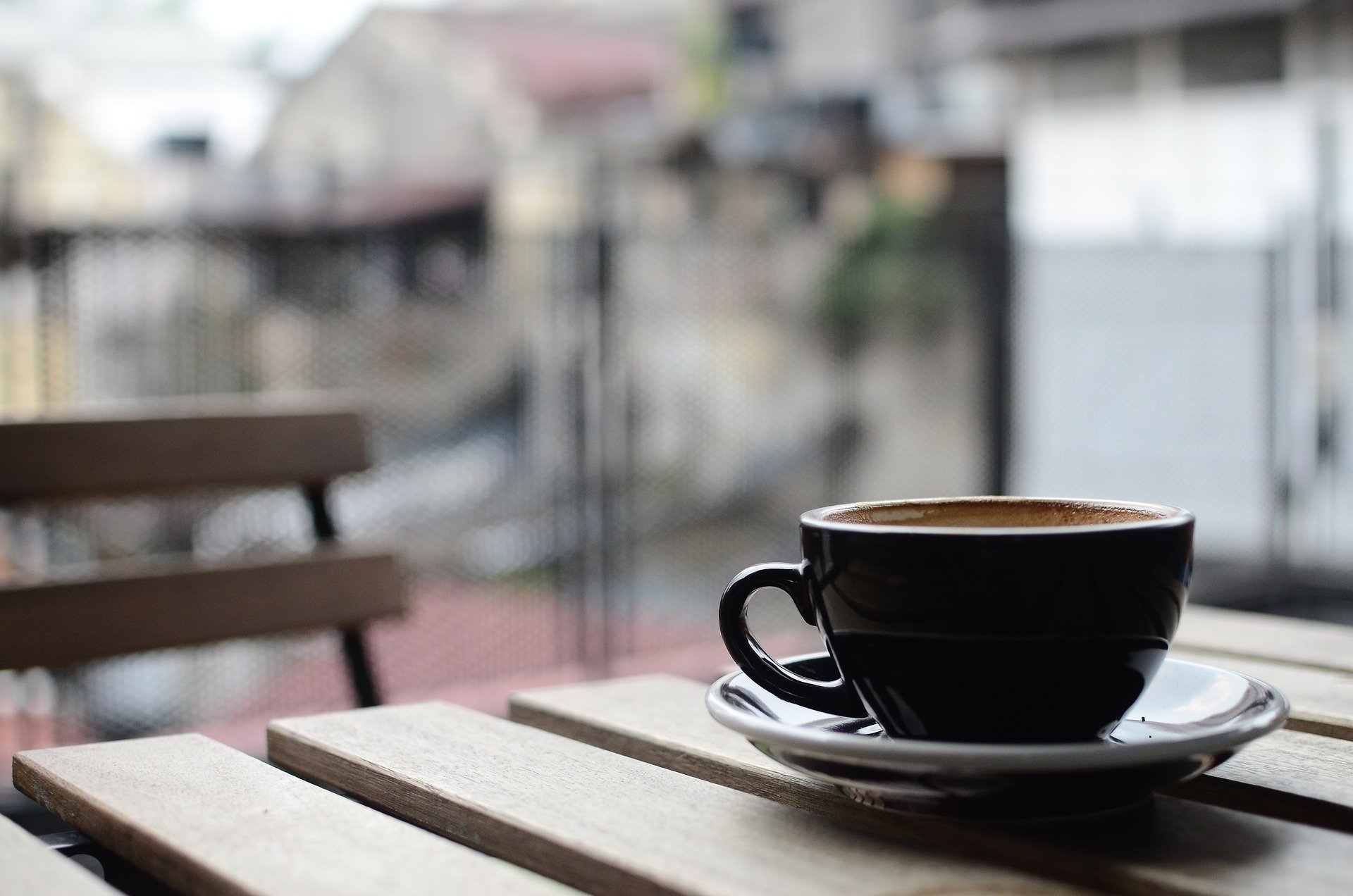 الآثار الجانبية للقهوة: سبع علامات تحذيرية جسدية تدل على الحاجة للحد من شربها!
