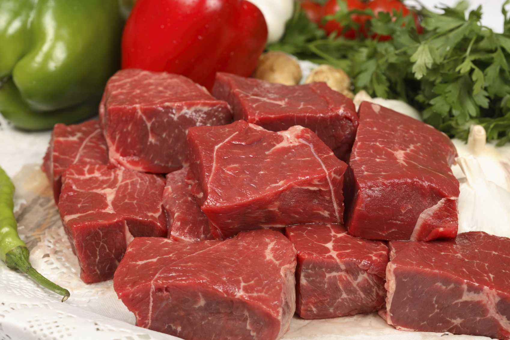 ماذا يحدث للجسم عند التوقف عن تناول اللحوم الحمراء