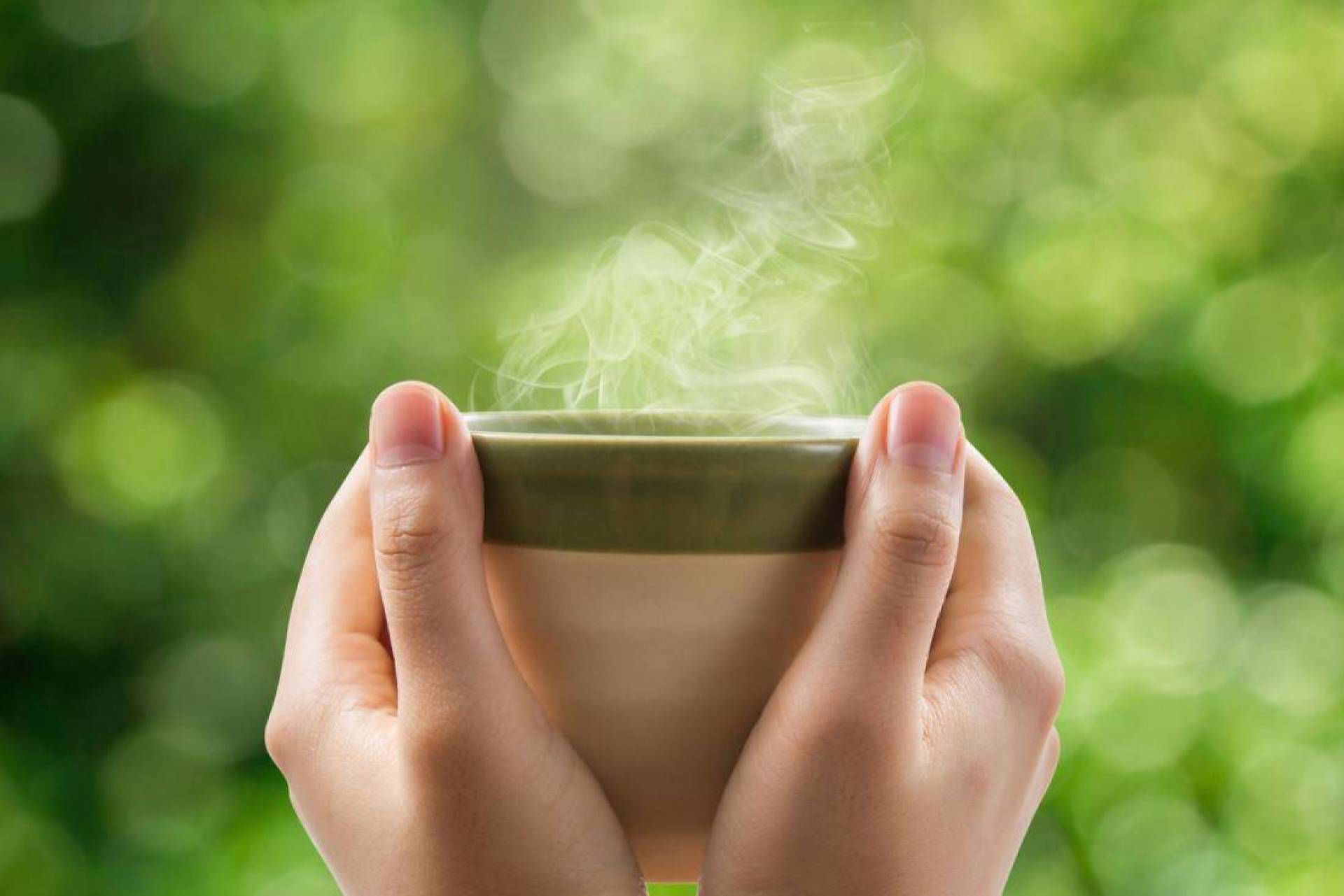 ماذا يحدث لجسمك إذا بدأت صباحك بشرب شاي ورق الغار؟