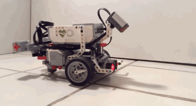 רובוטיקה עם לגו EV3 NXT