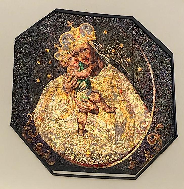 Fassadenmosaik der Maria-Hilf-Kirche