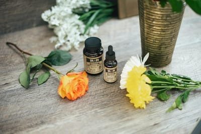 Things You Need to Consider When Choosing an Online CBD Products Store image