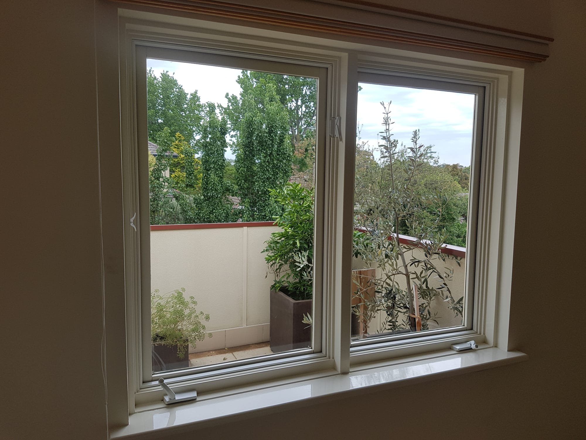 Draught Dodgers perimeter seals for modern casement windows