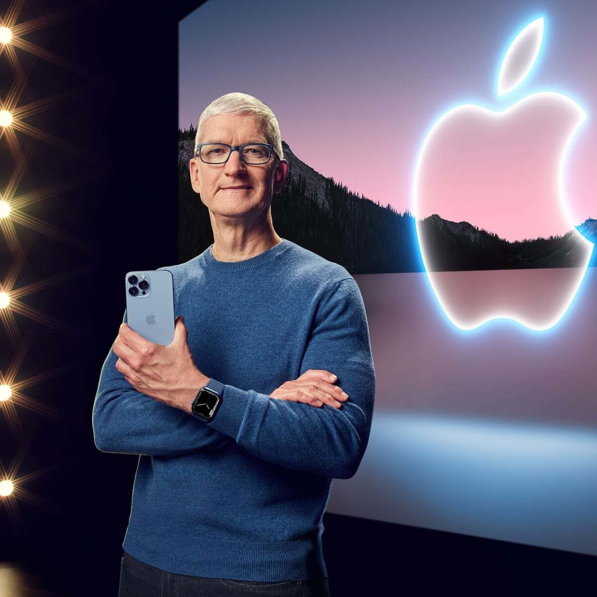 蘋果首席執行官 TIM COOK 2021年薪酬高達 7.6 億港幣 = 蘋果員工薪酬中位數 1447 倍