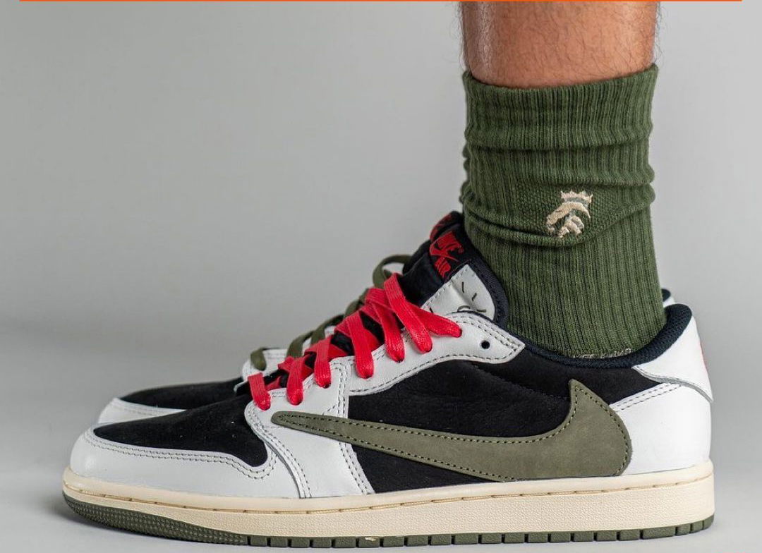 TRAVIS SCOTT x AIR JORDAN 1 LOW 新配色 “OLIVE” 高清實物着用圖