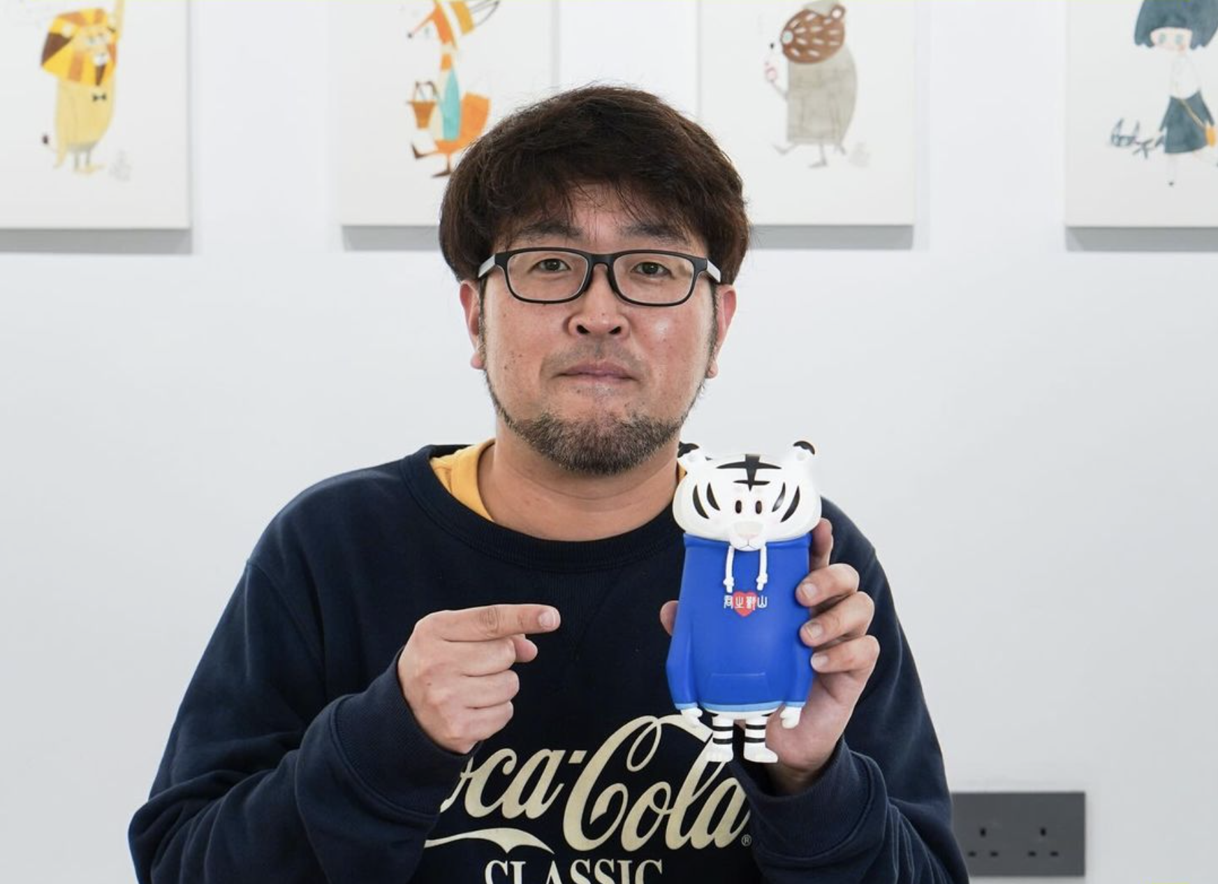 香港選貨店 DAHOOD x 日本藝術家 KOHEI OGAWA 推出 20 周年限量版 LEE HU FIGURE