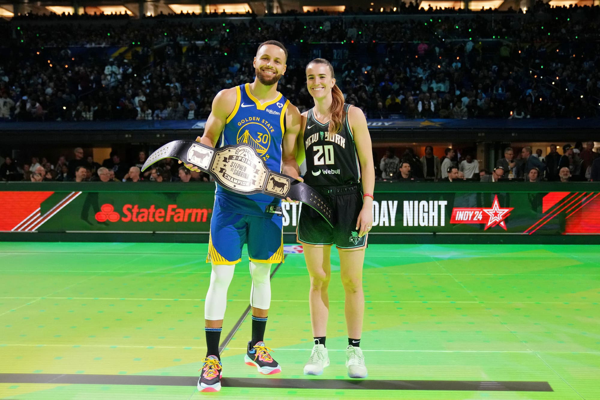 NBA 球星 STEPHEN CURRY 於三分球挑戰賽擊敗 WNBA 球星 SABRINA IONESCU (有片)