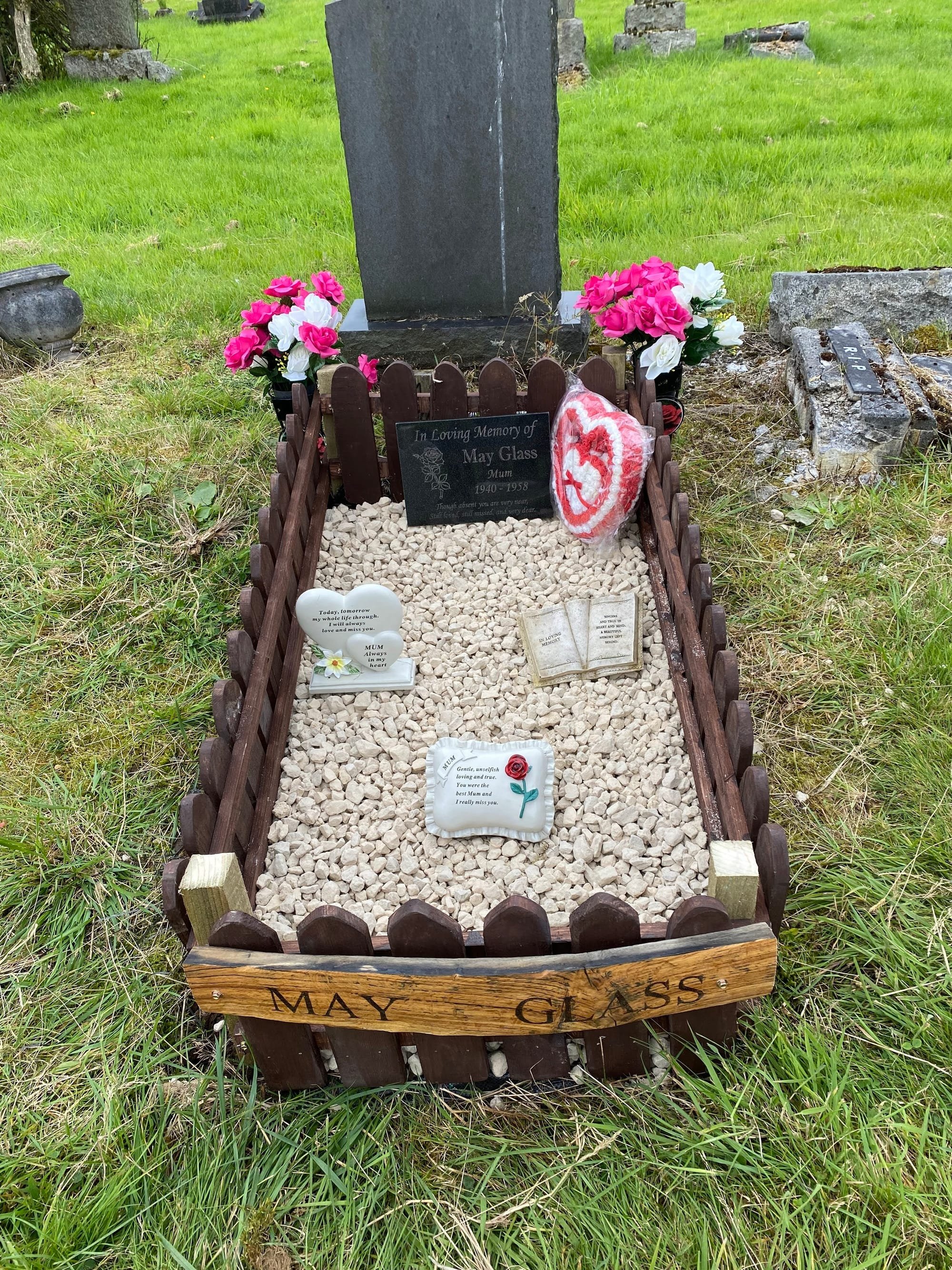 Handyman Service helped local resident with her Mum's grave at Lambhill Cemetery