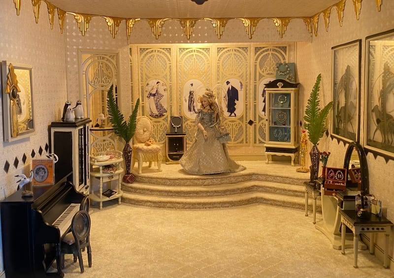 Miniature Enthusiasts of Edmonton Sharing Our Miniatures