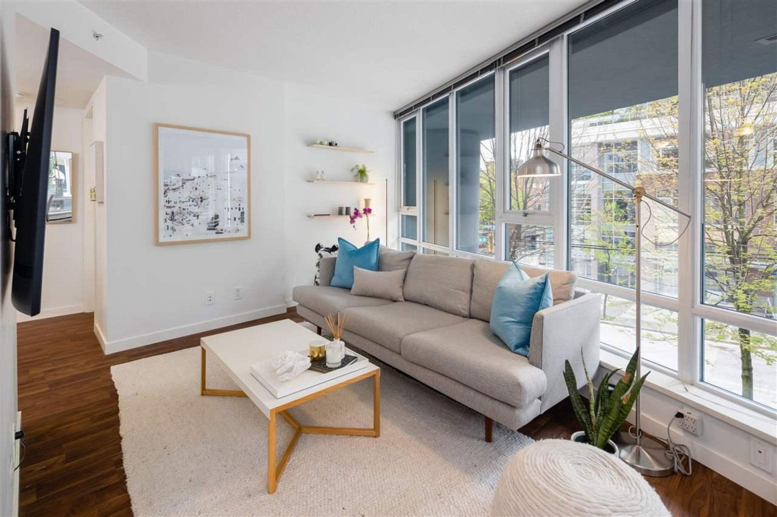 J.M. Property Management Ltd. Furnished luxury rentals